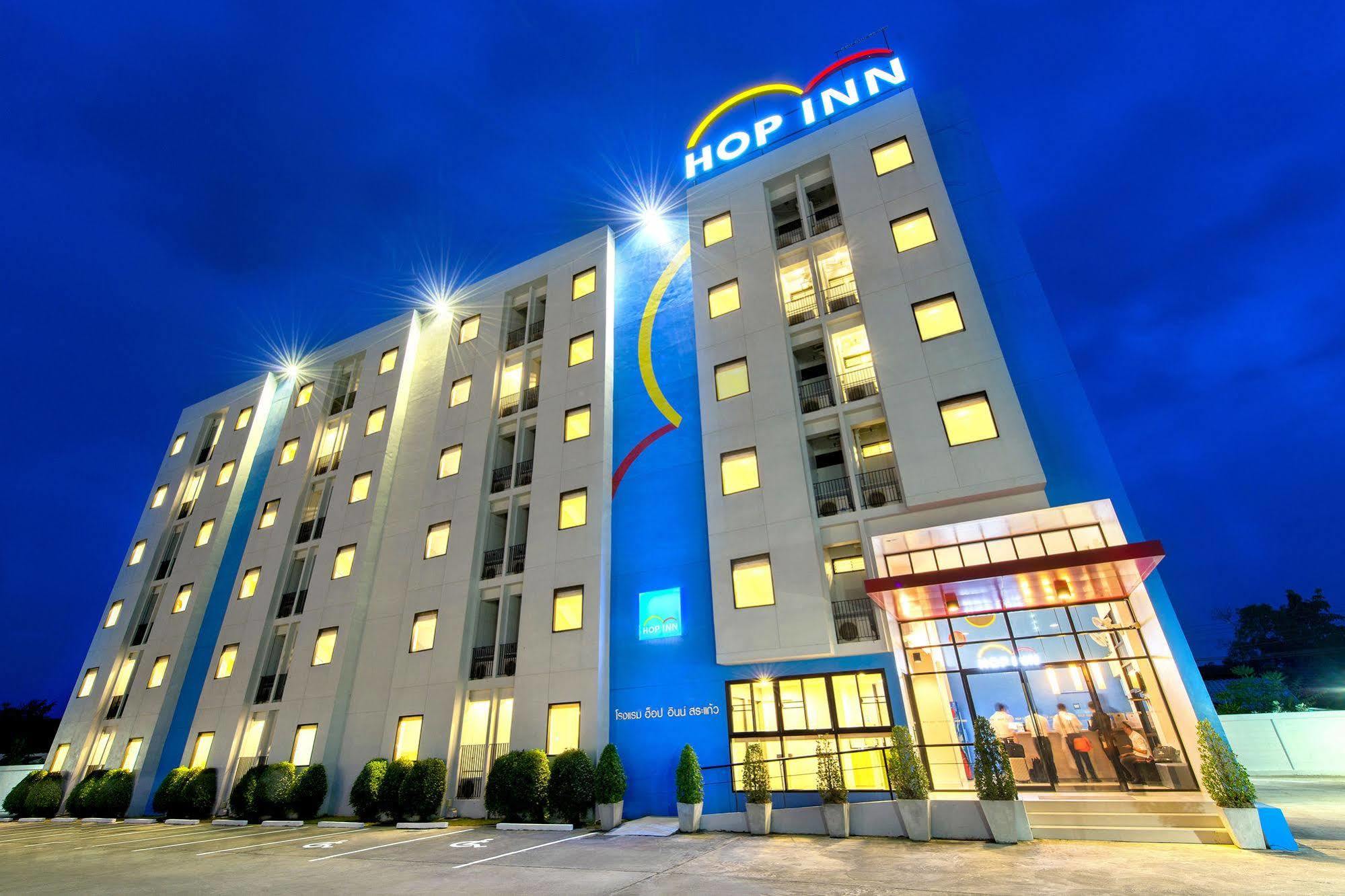 Hop Inn Phuket Exterior photo
