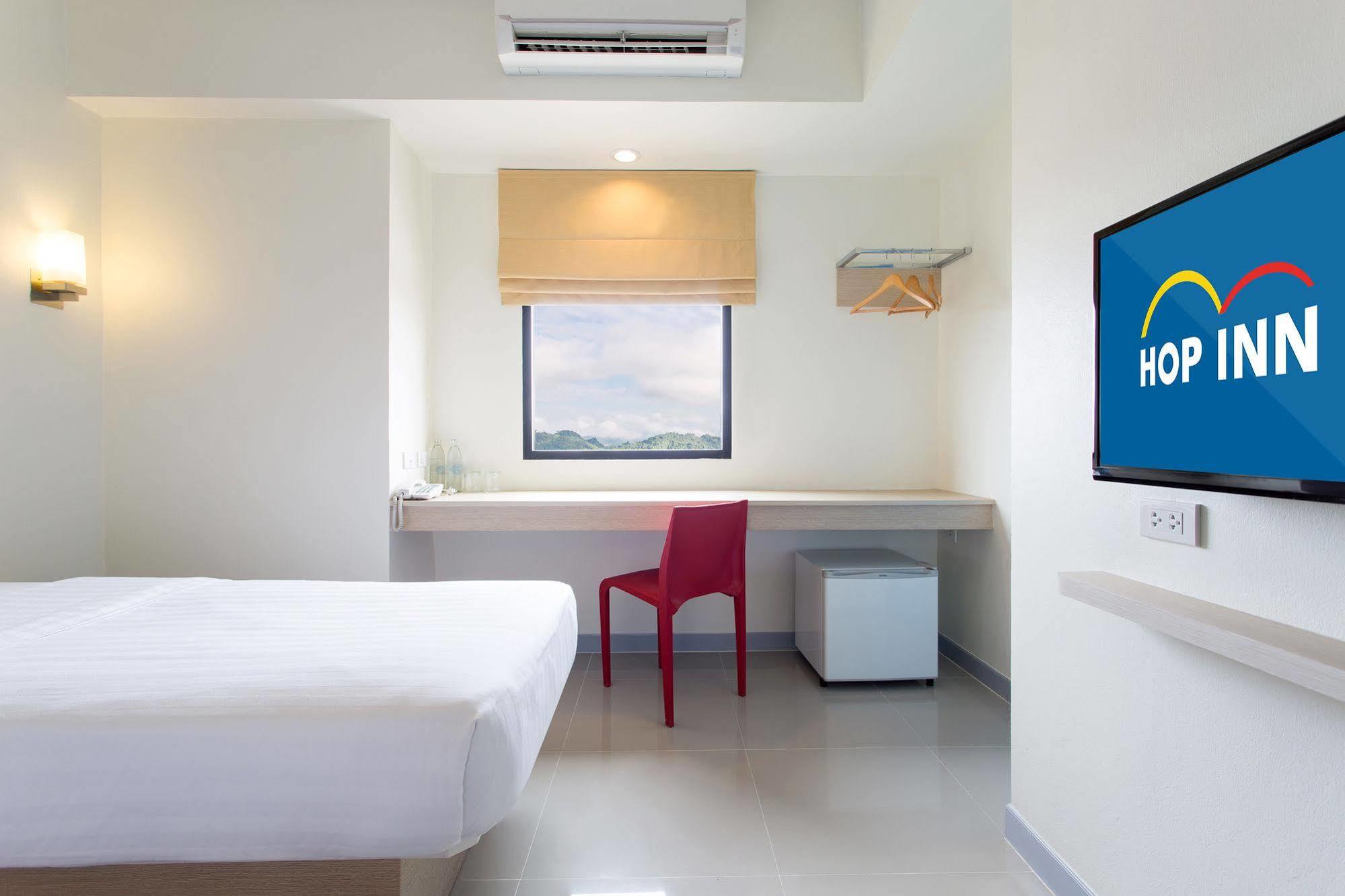 Hop Inn Phuket Exterior photo