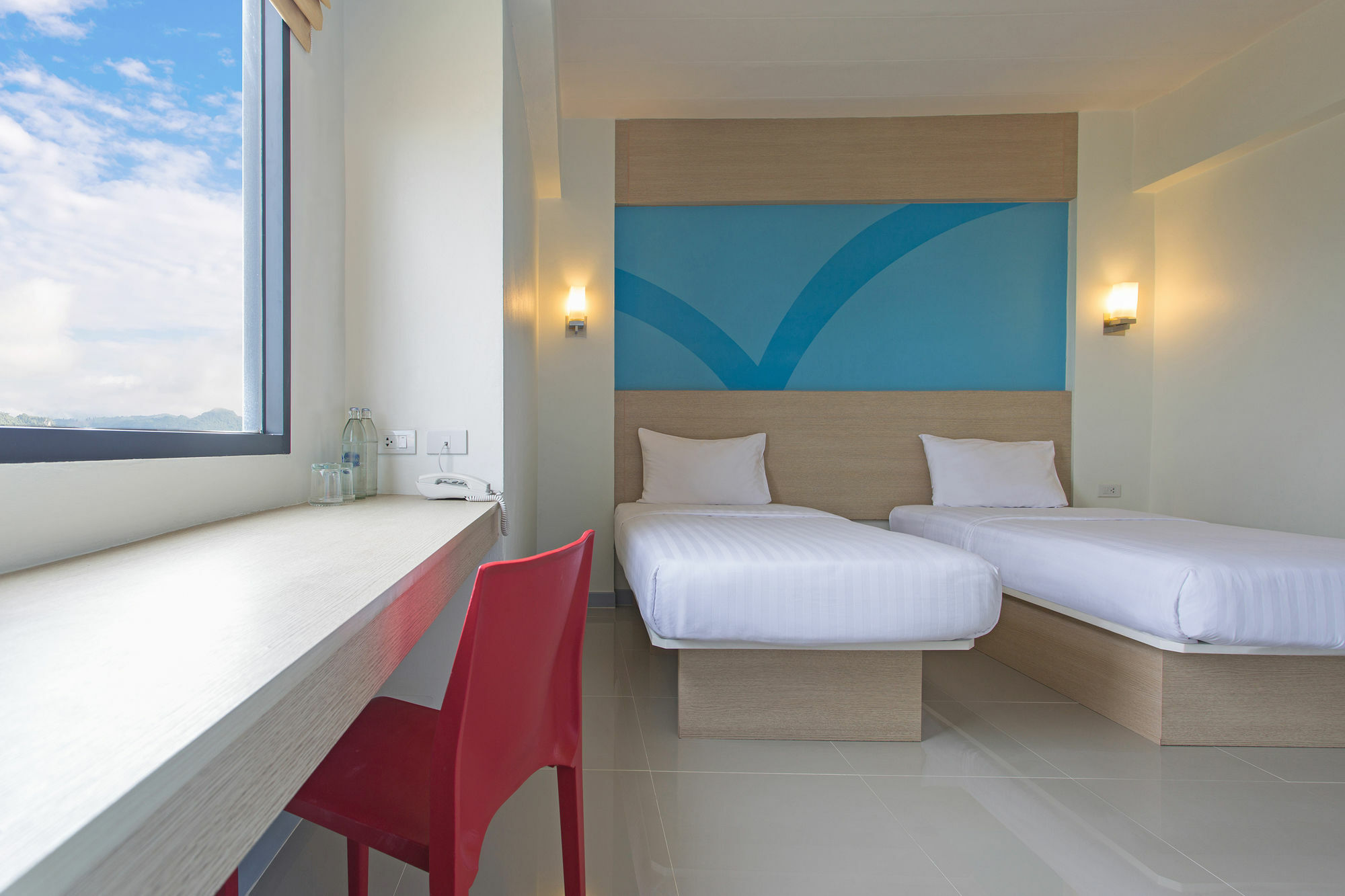 Hop Inn Phuket Exterior photo